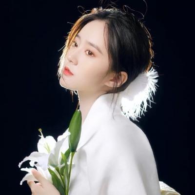 穿越火线网名大全--秋风悲画扇