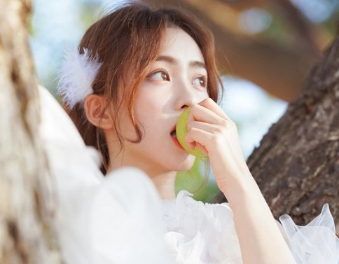 和平精英名字独一无二--何人↘偷襲老衲