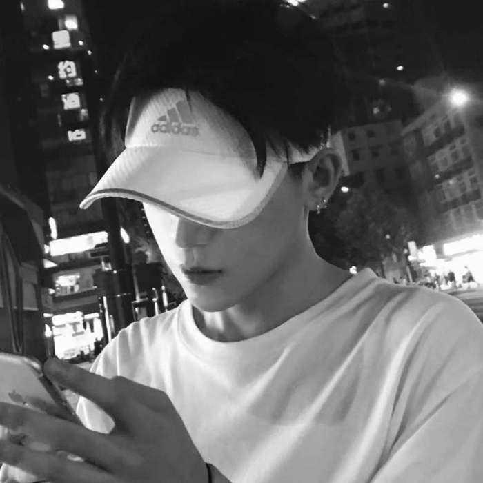 情侣网名霸气超拽有范非主流2021