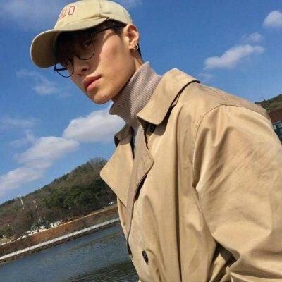 情侣网名简约两个字-- ゛委婉扯