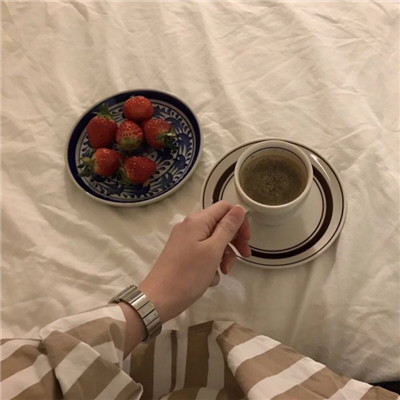 与爱情有关的心情短语说说 唯美感人的爱情说说