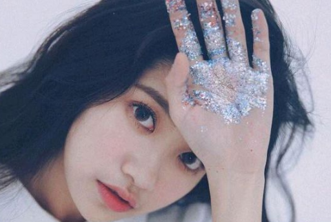 情人节女生发的说说心情短语_七月初七至，送上我七