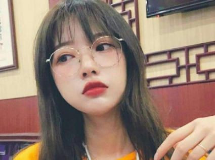 谷雨是春天最后的祝福 **雨夜中​，人类对