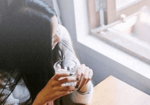 小年自己一个人过的说说