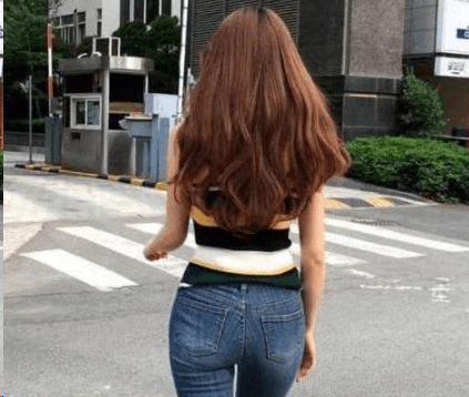 元旦接业务搞笑说说_**父亲总是带着十分