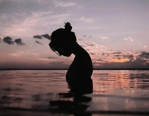 端庄有气质的微信网名四个字2021、我一睁眼，就能够杀你