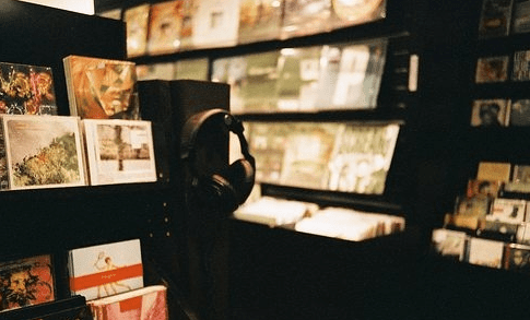 梦幻的网名、要走的人何必挽留！