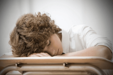 女生关于爱情快手个性网名昵称_离别渲染着痛