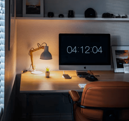 qq分组伤感女生2022 李奶奶家的小会议室