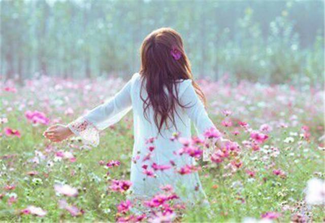 女生清新文艺个性签名、就算你不爱我