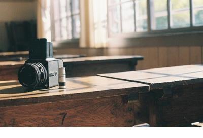 2021签名大全超拽好笑_青春的年纪，有些事可、青春的年纪