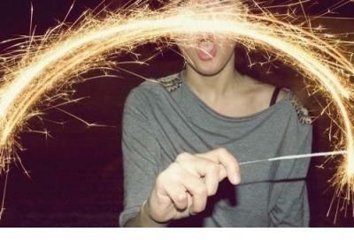 微信签名00后非主流超拽--幸福如河流、