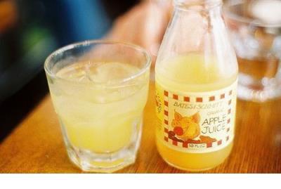 2021失望无助唯美的微信签名、时间风干了记忆的忧伤--留下刮伤的痕迹