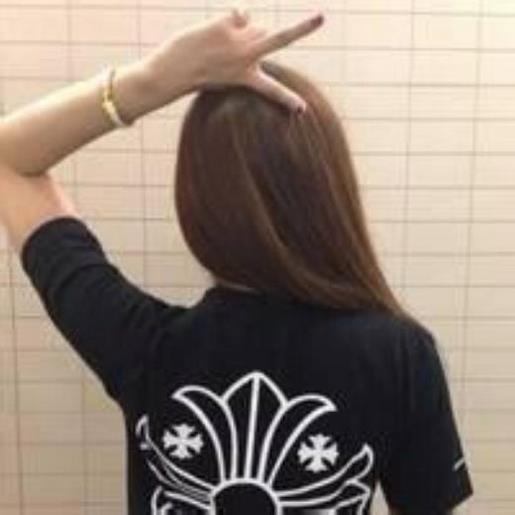 最酷的女生个性签名_同一时间