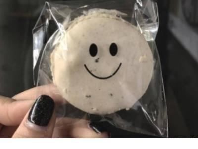 精编2021最新版的幸福个性签名大全 多想把你变成一个小人_酷酷的藏进口袋里